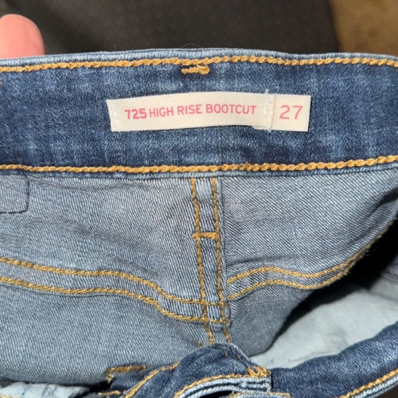 Levi Stretchy 725 High Rise Bootcut - Picture 3 of 5